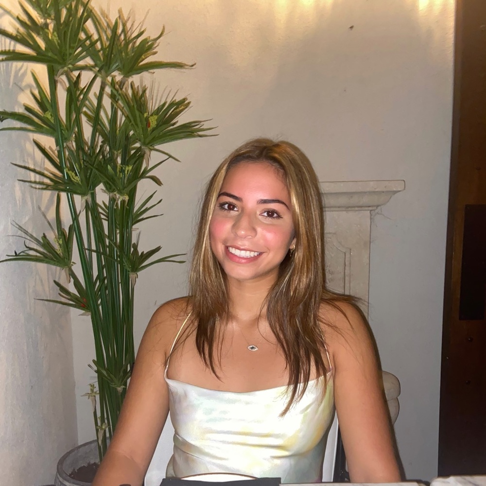 Meet your Posher, Rebecca